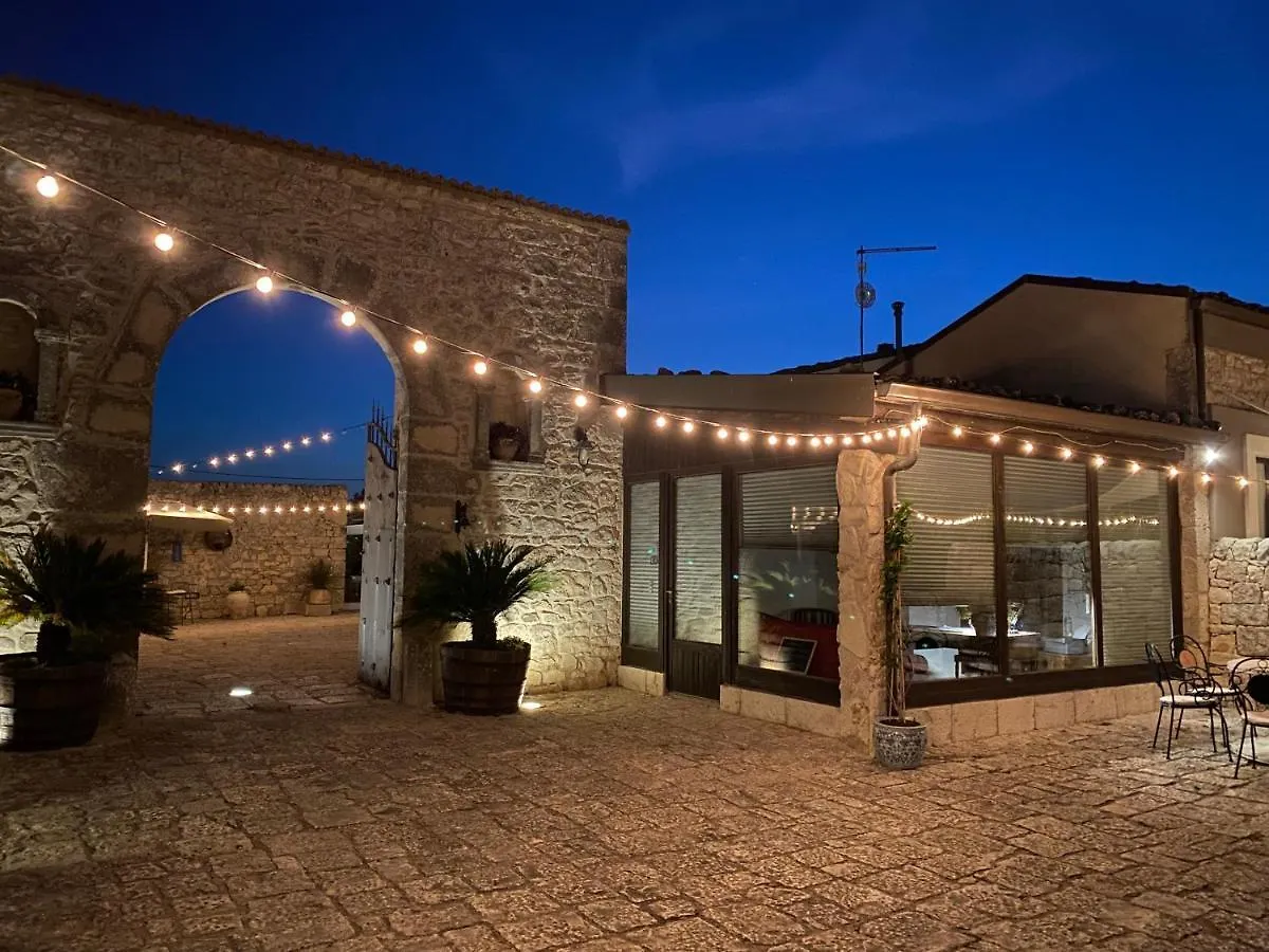Landhaus Mastro Vanni - Urban Masseria Ragusa