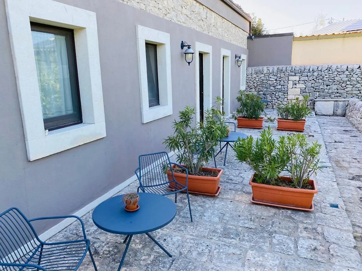 Mastro Vanni - Urban Masseria Ragusa 0*,  Italy