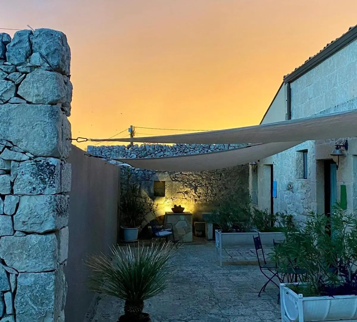 Landhaus Mastro Vanni - Urban Masseria Ragusa